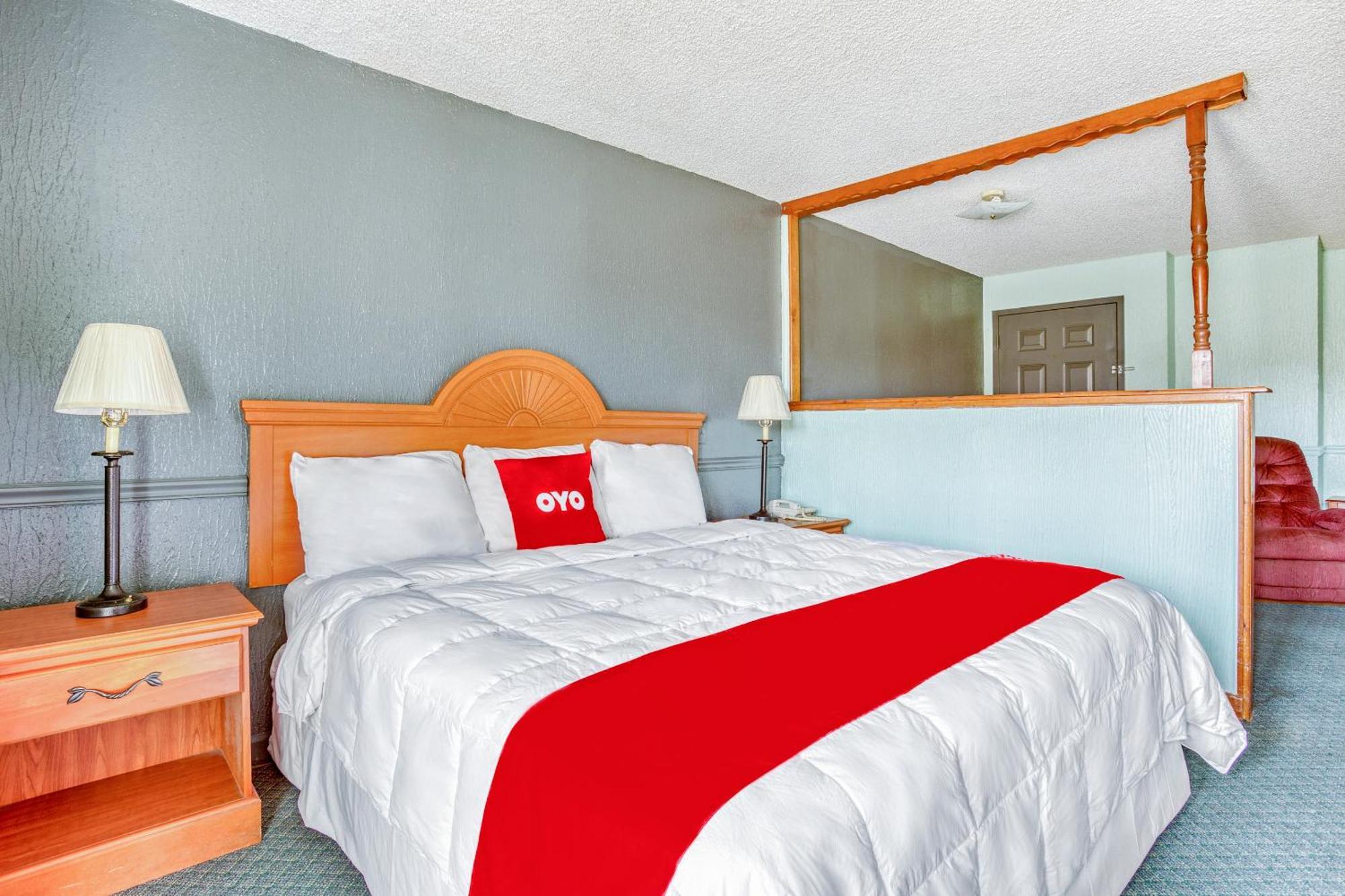 Hotel Oyo Townhouse Tulsa Woodland Hills Exterior foto