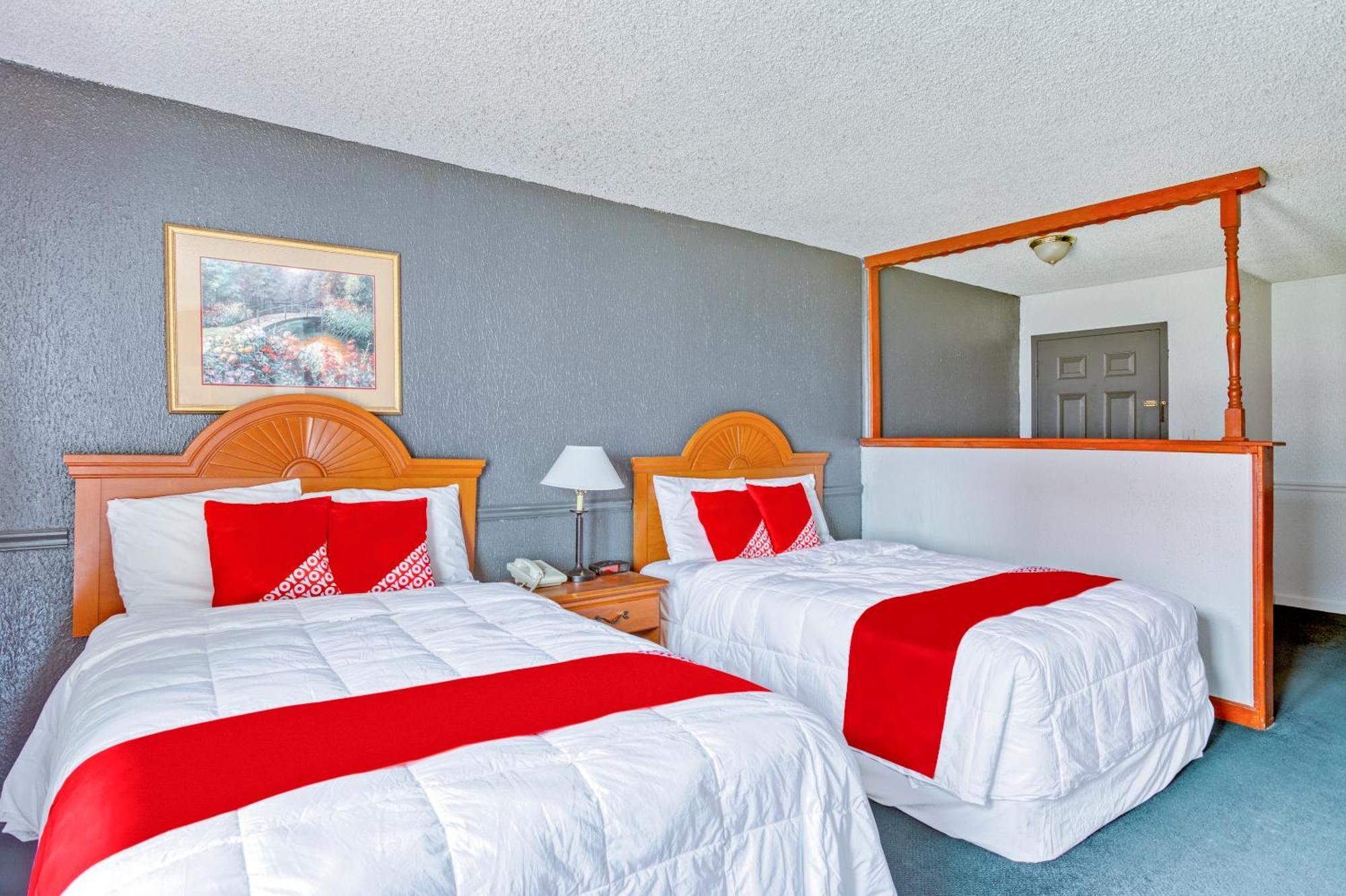 Hotel Oyo Townhouse Tulsa Woodland Hills Exterior foto